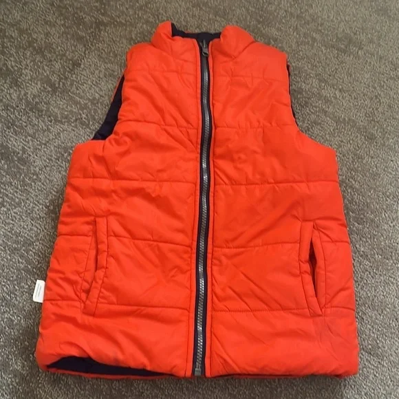 Hanna Andersson Reversible Puffer Vest Size 120 - Picture 10 of 14